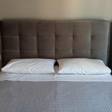 Cosy Apartment In The Heart Of The City Каламата Экстерьер фото